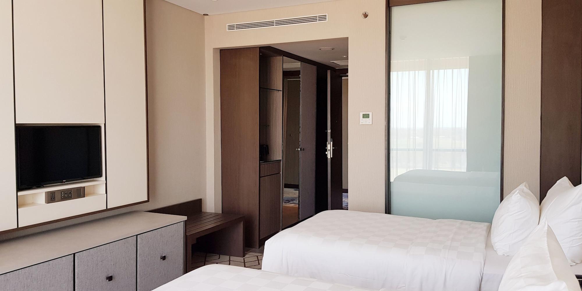 Wyndham Opi Hotel Palembang Exterior foto